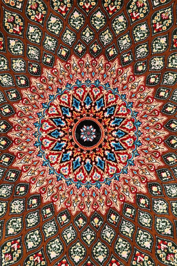 Oriental rug with intricate border design